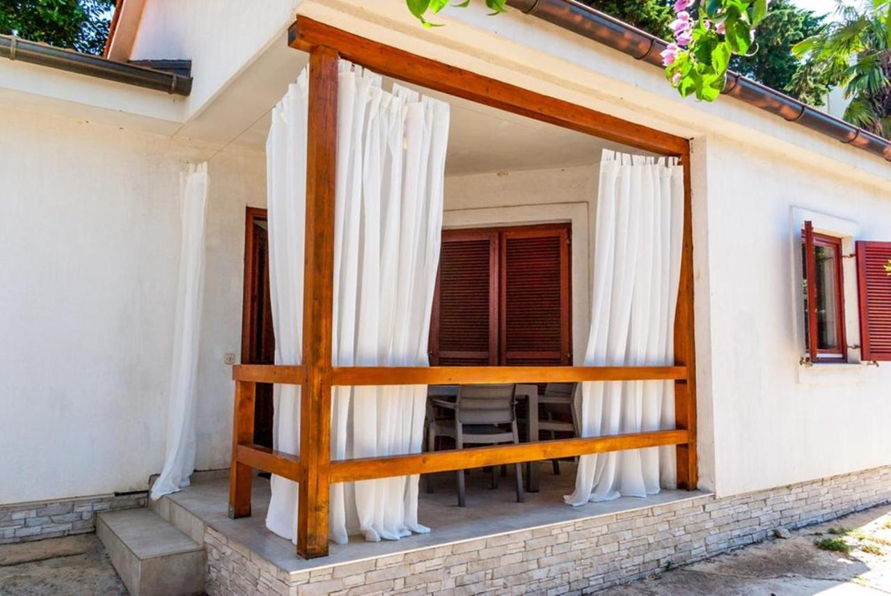 Villa Mediterranea - Apartments ميدولين المظهر الخارجي الصورة